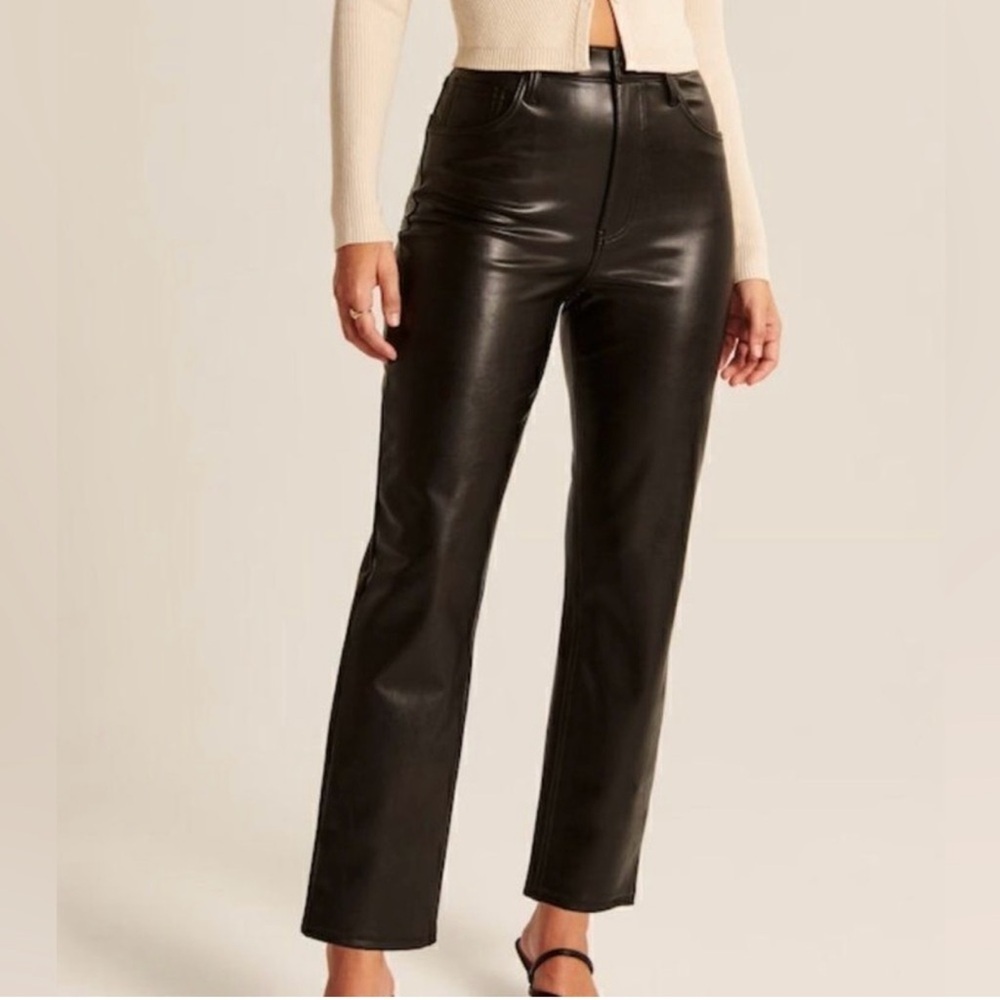 Abercrombie & Fitch Vegan Leather Ankle Straight Ultra High Rise Pants 27/4s